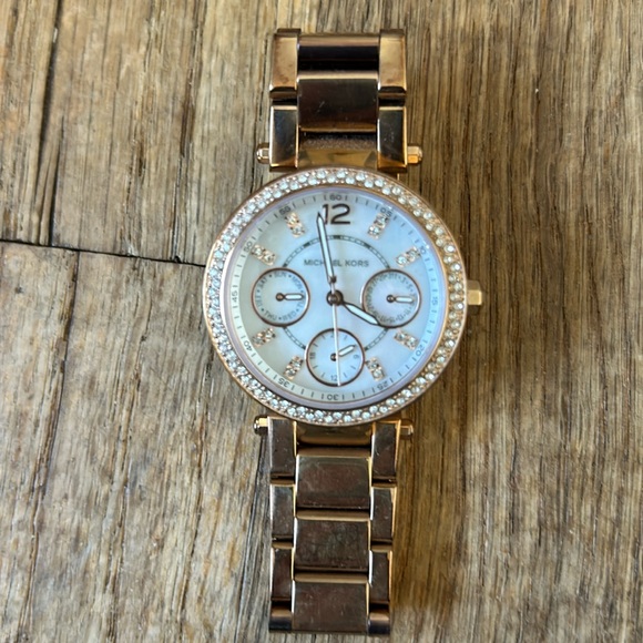 Michael Kors watch - Picture 1 of 2
